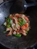 ผัดพริกกุ้ง