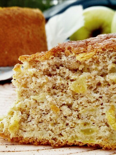 A picture of Bizcocho fit de manzana y canela.