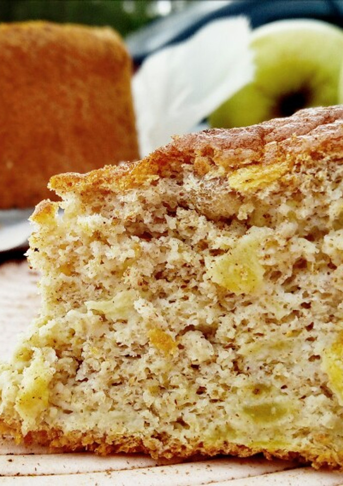 Una foto de Bizcocho fit de manzana y canela