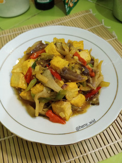Foto resep Tumis Jamur Tiram Hitam & Tahu Takwa
