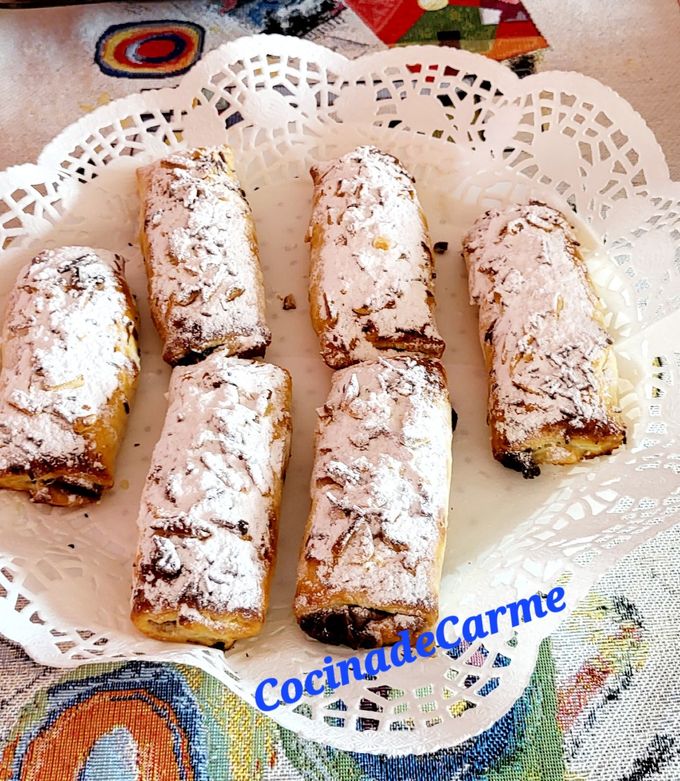 Foto principal de Rollitos de Hojaldre con Membrillo, Chocolate y Almendras