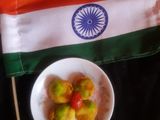 ট্রাই কালারের সুজির সন্দেশ (Tri Colour Sooji Sondesh recipe in Bengali)