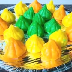 A picture of Mawa Stuffed Modak.