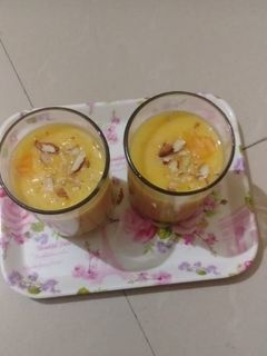 मैंगो शेक (mango shake recipe in Hindi) रेसिपी मुख्य फोटो