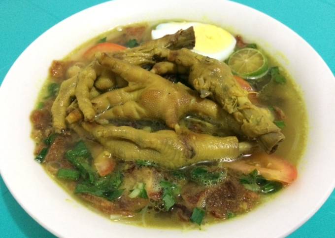 Soto ceker ayam kuah kuning