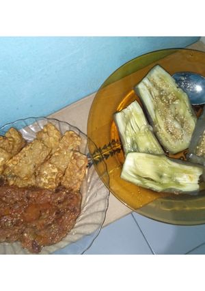 Foto resep Terong kukus+tempe goreng sambal terasi