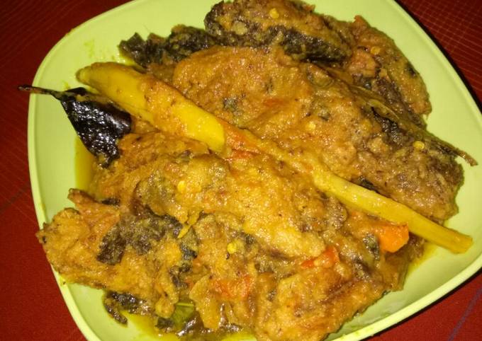 Pesmol ikan lele goreng