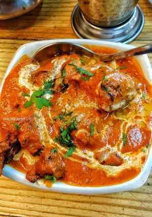 A picture of Hydrabadi Chicken Korma.