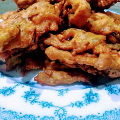 Cabbage,Onion Fritters (Pakoray) A picture of Cabbage,Onion Fritters (Pakoray).