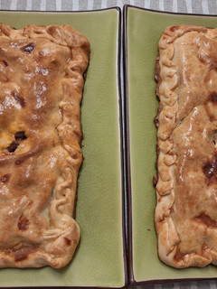 Una foto de Duelo de empanadas mar y montaña