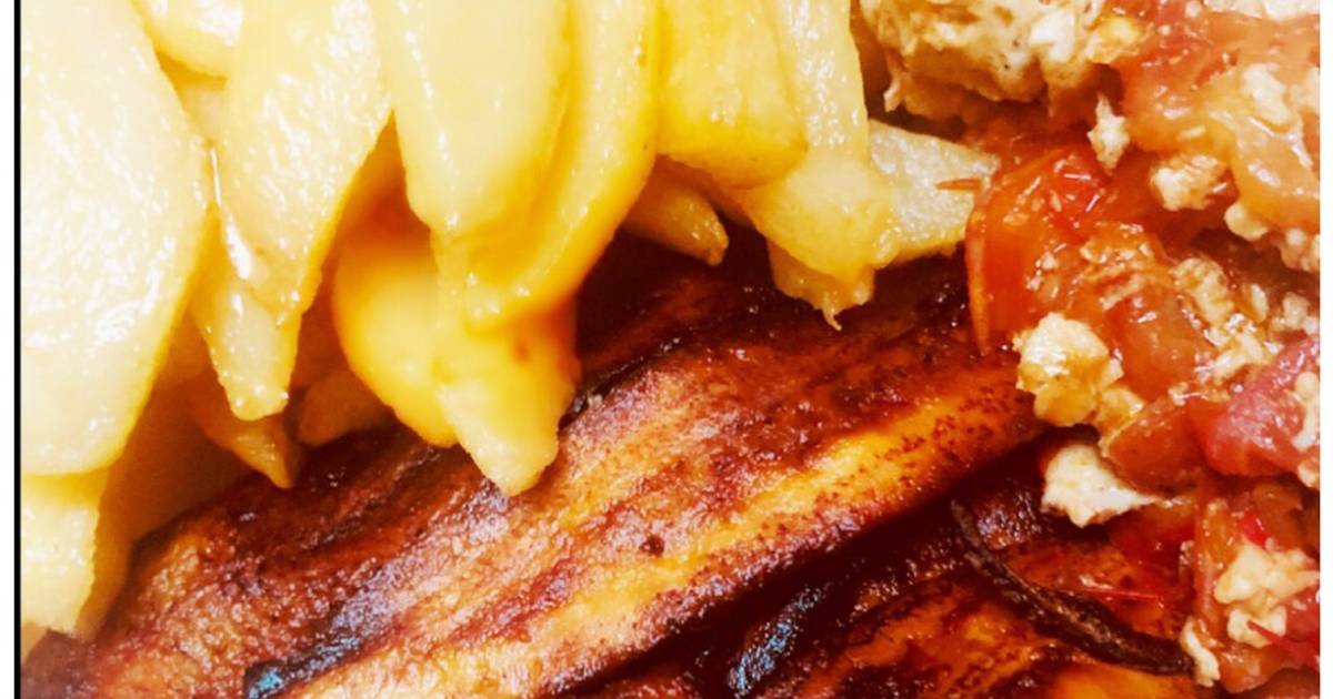 Fried Irish Potatoes, Plantain and Egg Souce Recipe by Hafseeya Umar