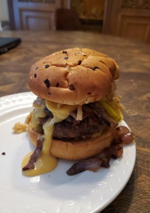 A picture of Brad's bacon garlic pub burger.