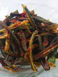 કુરકુરી ભીંડી (Kurkuri Bhindi Recipe In Gujarati) રેસીપી મુખ્ય ફોટો