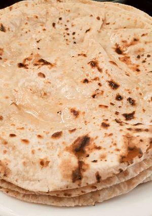 गेहूं की रोटी (Gehu ki Roti recipe in Hindi) रेसिपी मुख्य फोटो