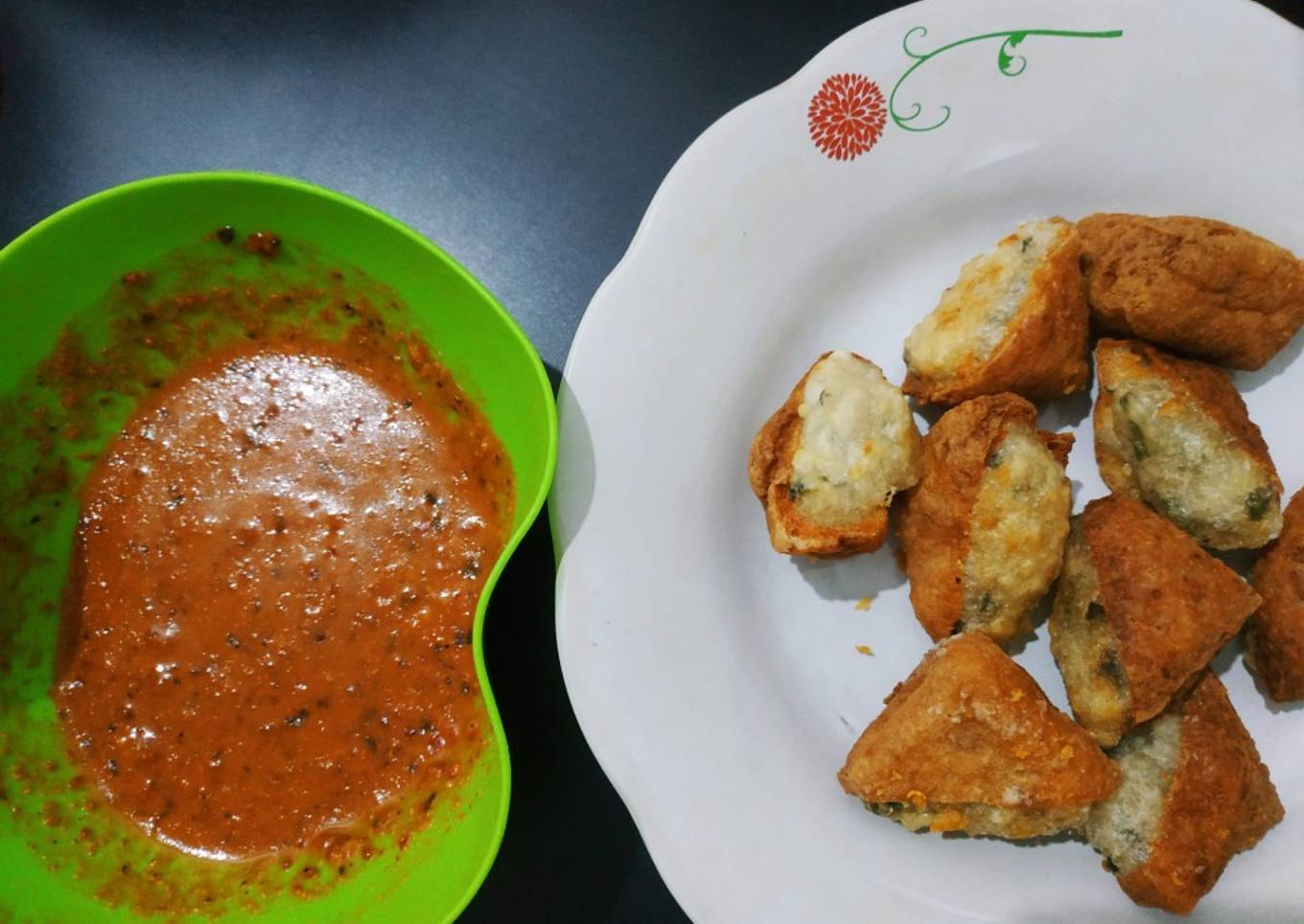 Tahu goreng marinasi
