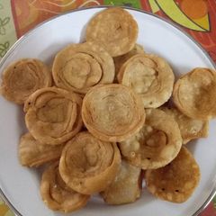A picture of Swirl mathri.