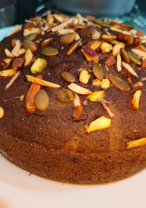 A picture of Banana suji cake (eggless, on stove).