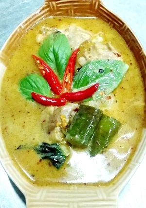 รูปของ แกงเขียวหวานไก่มะเขือยาว