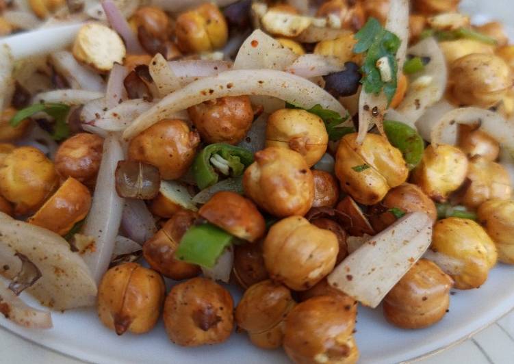 How to Make Any-night-of-the-week Roasted Chana Chaat