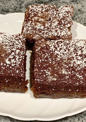 A picture of Molasses Cake Bars.