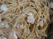 Una foto de spaghetti al eneldo