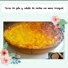 Foto principal de Tarta de pollo y cebolla de verdeo con masa integral