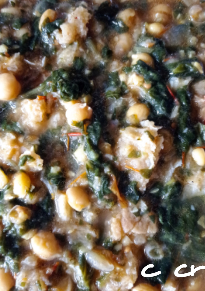 Una foto de Garbanzos con espinacas
