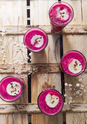 A picture of Beetroot banana smoothie.