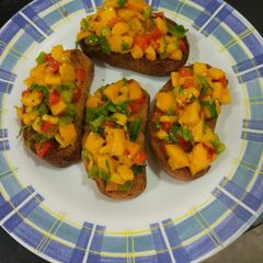 A picture of Mango bruschetta.