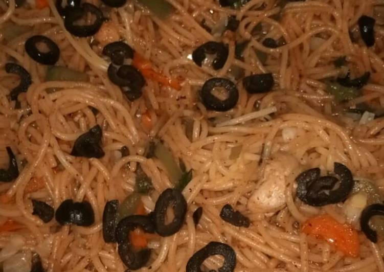 Recipe: Appetizing Chicken chow mein