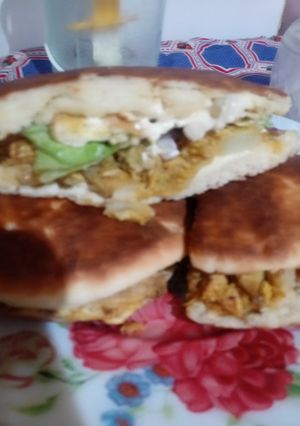 صورة لوصفة كسرة خميرة (مطلوع) محشي 😋😋😋