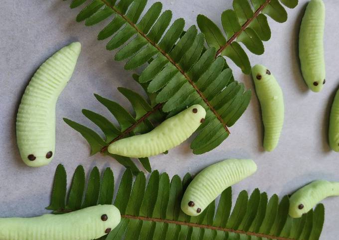 Caterpillar cookies