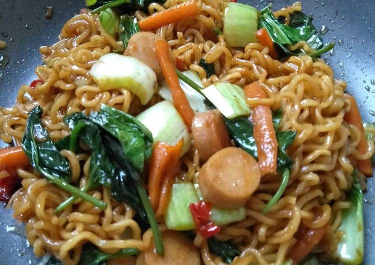 Langkah Mudah untuk Menyiapkan Indomie Goreng Soto yang Enak Banget