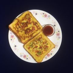 A picture of Cheesy Egg Toast.