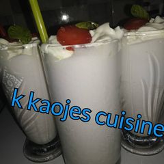 A picture of Strawberry milk shake.