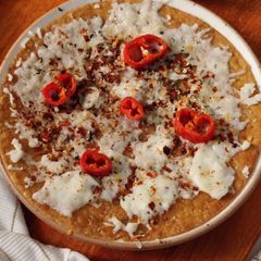 A picture of Chilli Cheese Khakhra.