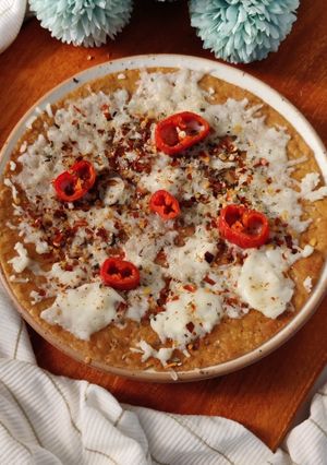 A picture of Chilli Cheese Khakhra.