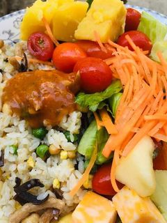 [開箱-全素蘑菇醬]素食炒飯佐全素蘑菇醬 的食譜成品照片