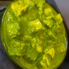 A picture of Palakh paneer.