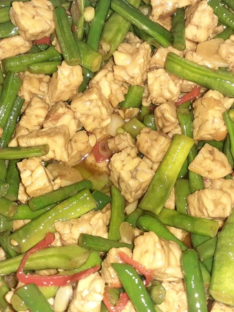 Langkah Mudah untuk Menyiapkan Resep Tumis kacang panjang dan tempe yang Bikin Ngiler Anti Ribet, Uenak Banget