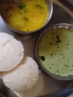A picture of Idli sambar.