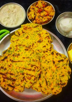 मेथी वाली मक्की की रोटी (methi wali makki ki roti recipe in Hindi) रेसिपी मुख्य फोटो