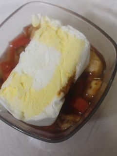 Una foto de Manzana y sandía con moscatel y helado