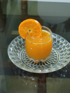 ઓરેન્જ જ્યુસ (Orange Juice Recipe In Gujarati) રેસીપી મુખ્ય ફોટો