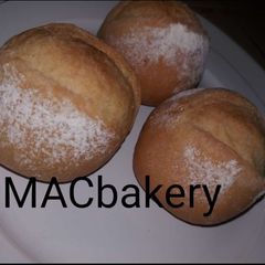A picture of French petit bread rolls.