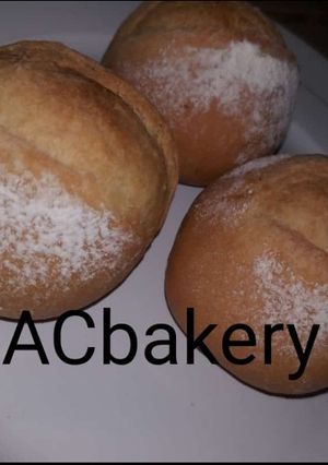 A picture of French petit bread rolls.