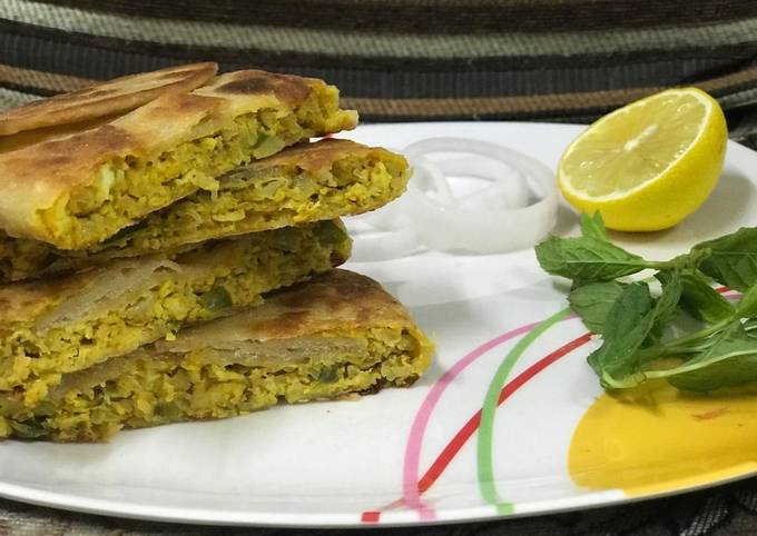 Egg Mughlai Paratha