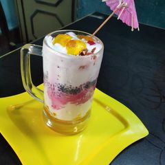 A picture of Faluda Shots.