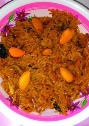 A picture of Mithe chawal / sweet rice.
