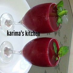 A picture of Baobab hibiscus smoothie.